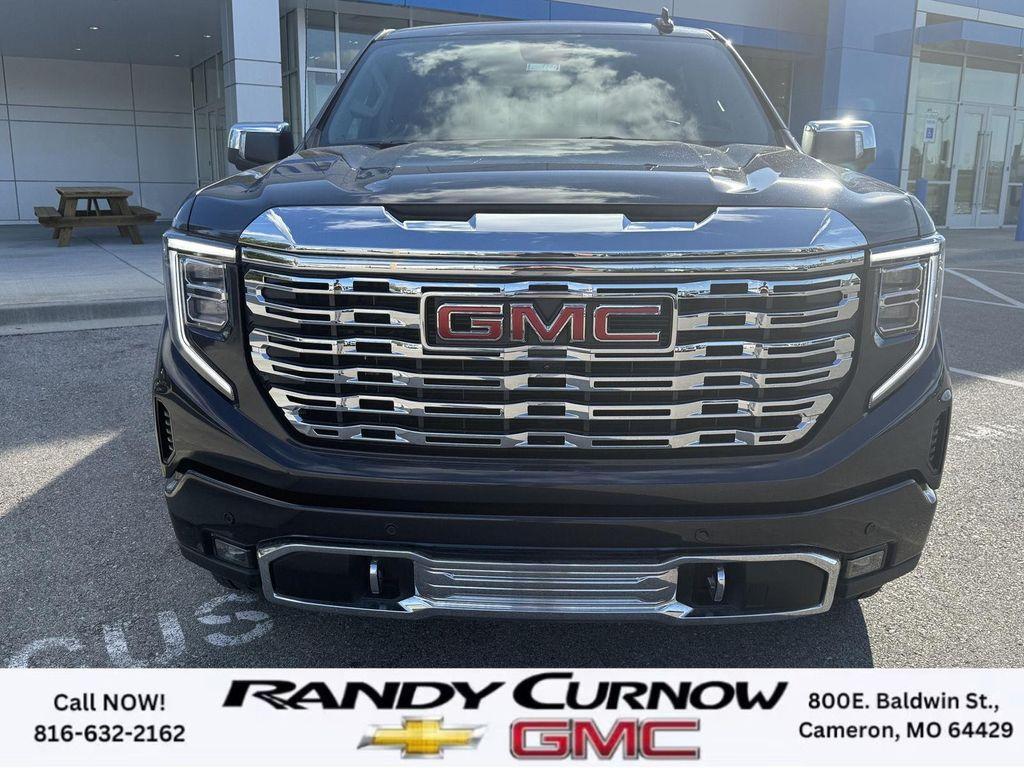 new 2025 GMC Sierra 1500 car, priced at $68,369