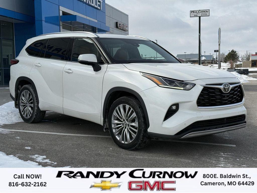 used 2020 Toyota Highlander car, priced at $30,785