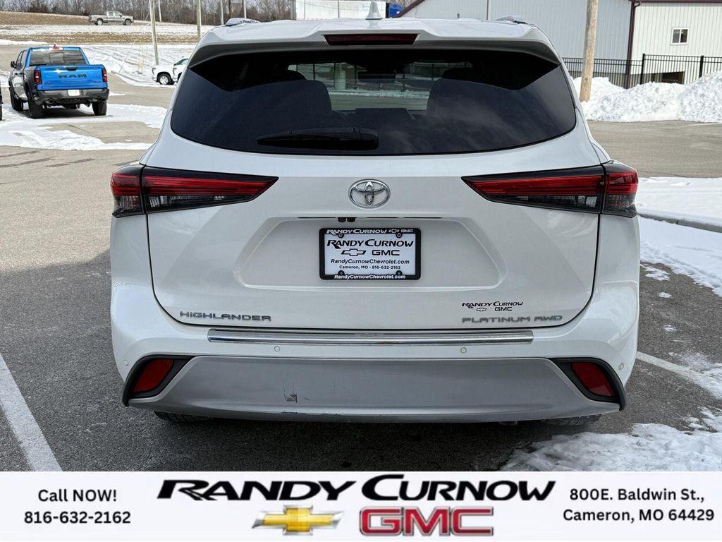 used 2020 Toyota Highlander car, priced at $30,785