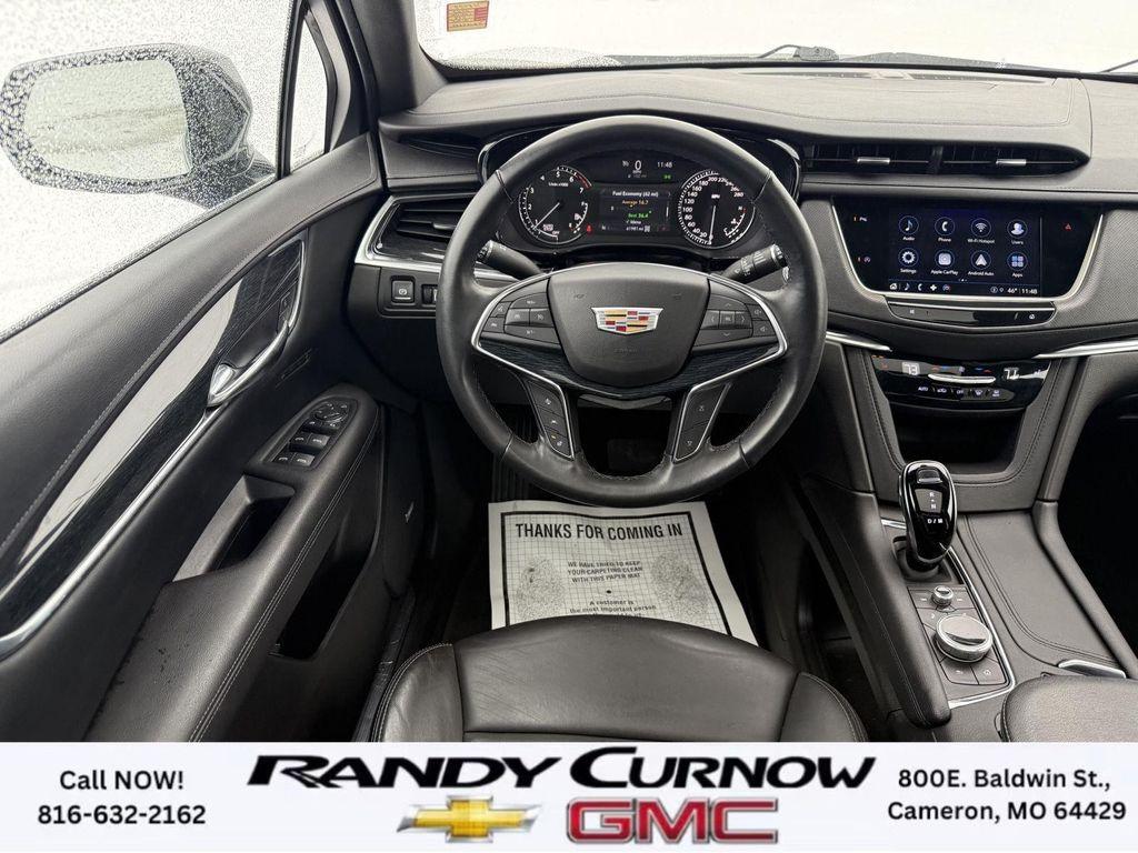 used 2022 Cadillac XT5 car, priced at $28,774