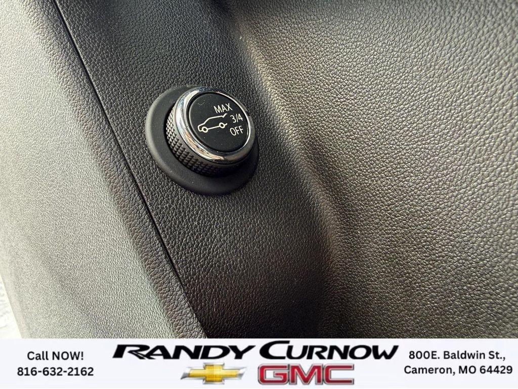 used 2022 Cadillac XT5 car, priced at $28,774