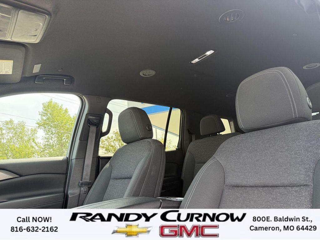 used 2024 Chevrolet Traverse car, priced at $37,898