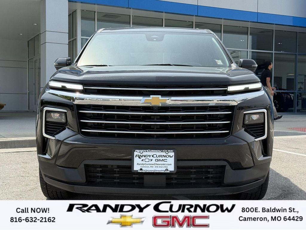 used 2024 Chevrolet Traverse car, priced at $37,898