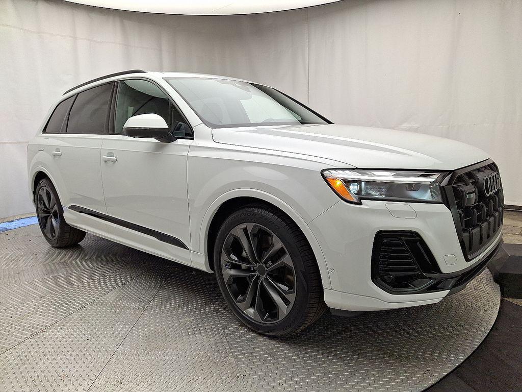 new 2026 Audi Q7 car, priced at $78,445