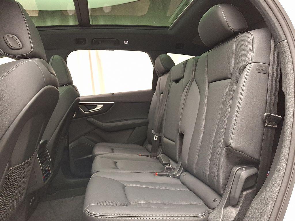 new 2026 Audi Q7 car, priced at $78,445