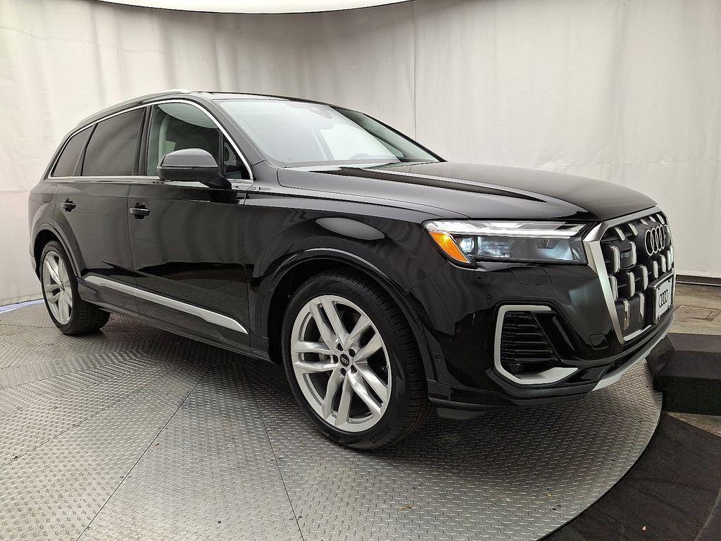 new 2025 Audi Q7 car, priced at $76,990