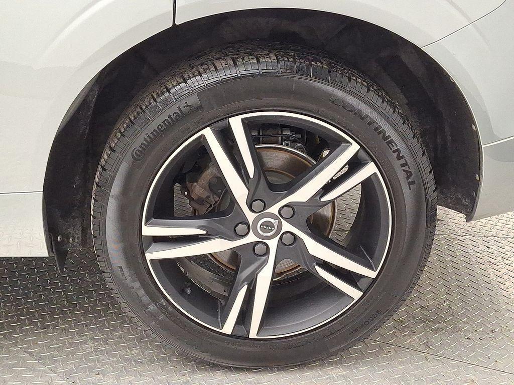 used 2018 Volvo XC60 car, priced at $11,625