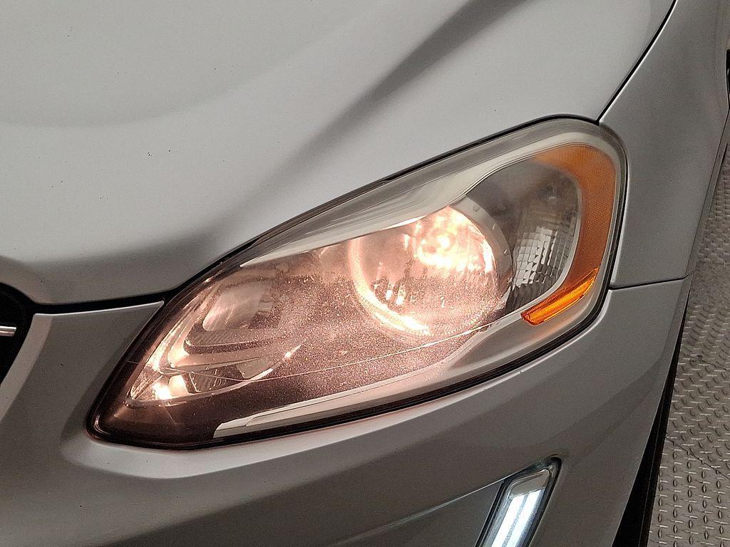 used 2016 Volvo XC60 car, priced at $11,200
