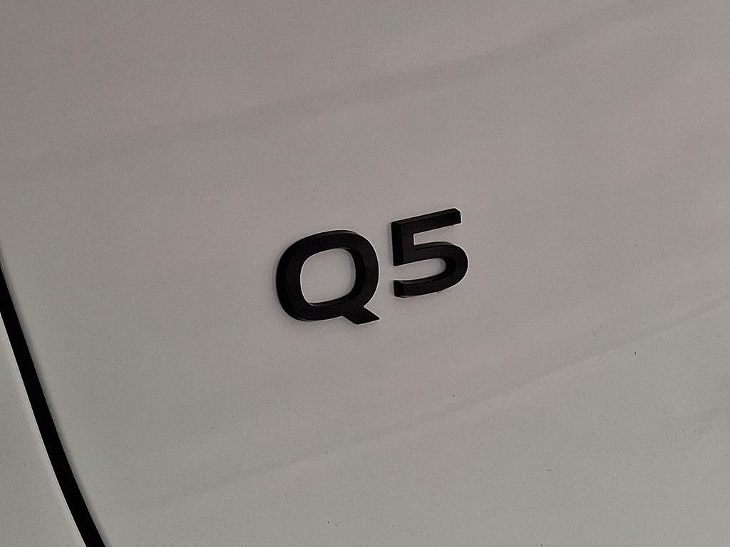 new 2025 Audi Q5 car, priced at $59,495