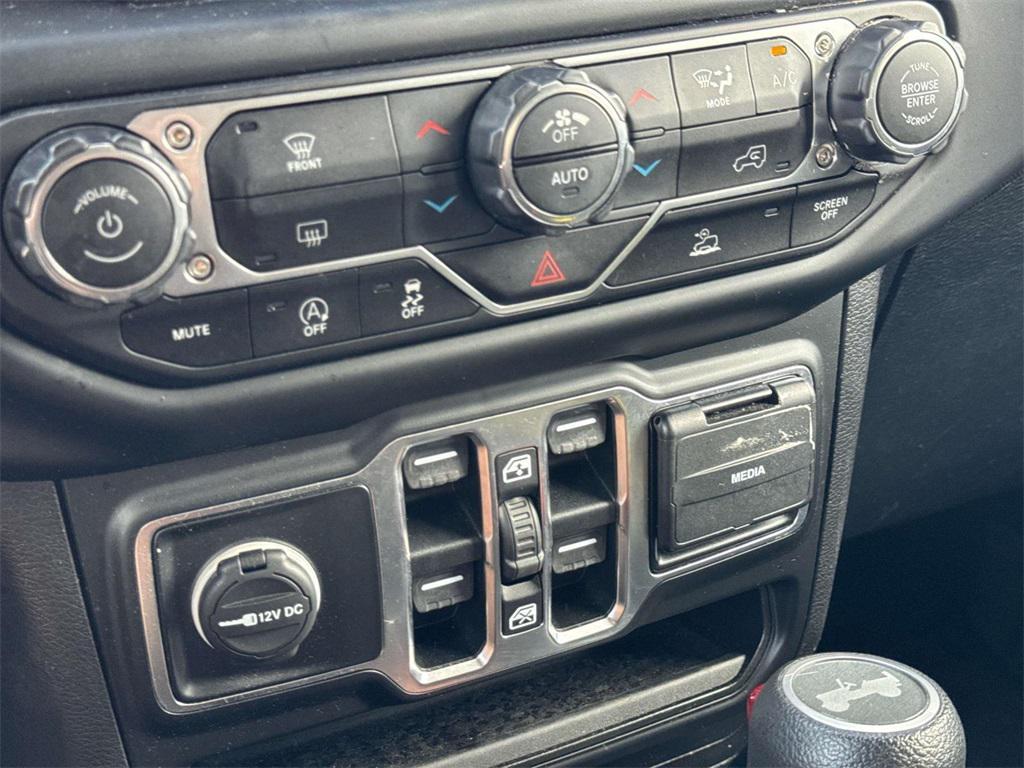 used 2021 Jeep Wrangler Unlimited car, priced at $28,000