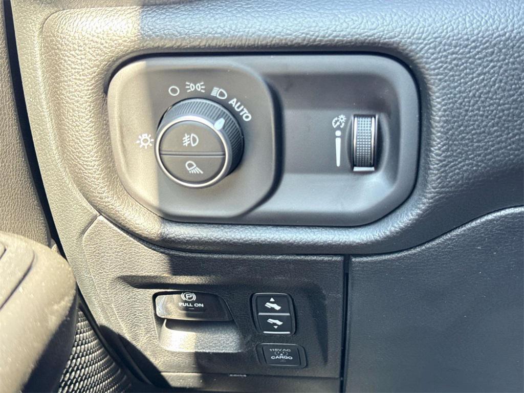 new 2025 Ram 1500 car, priced at $53,505