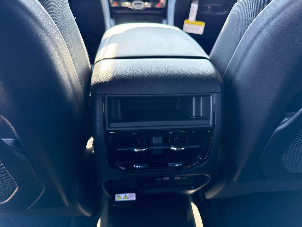 new 2026 Jeep Grand Cherokee car, priced at $48,954