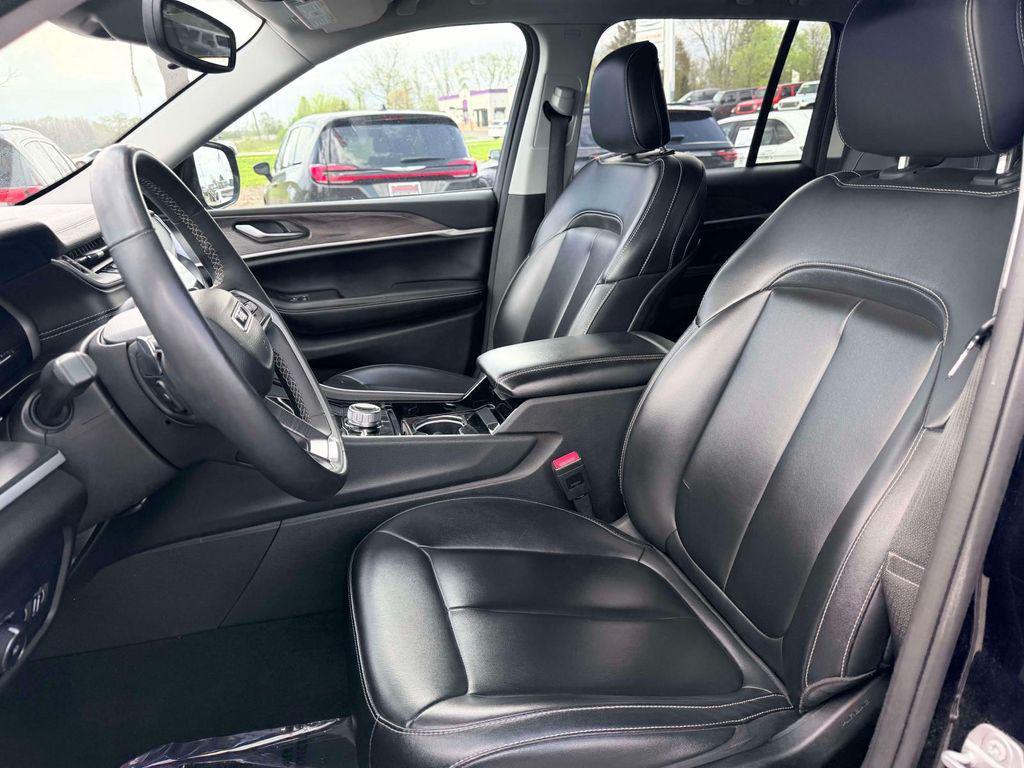 used 2023 Jeep Grand Cherokee car, priced at $26,299