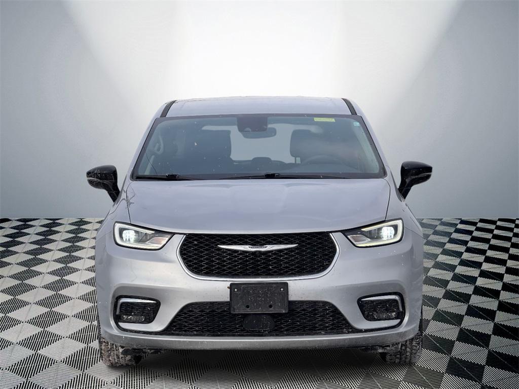 used 2024 Chrysler Pacifica car, priced at $30,000