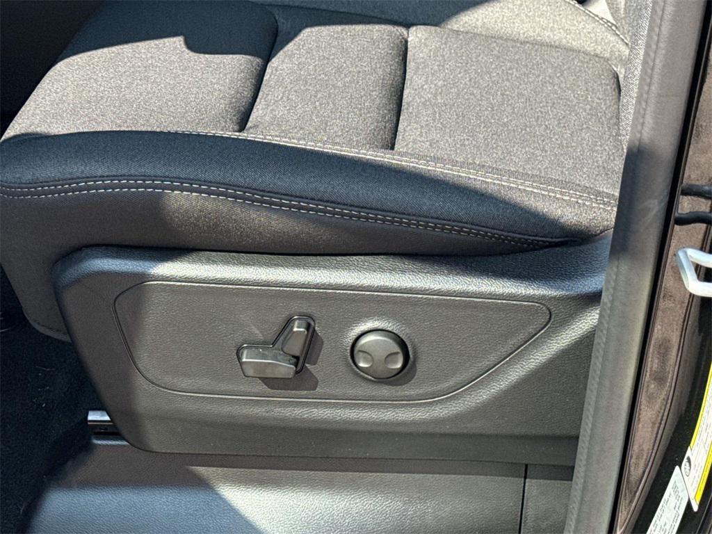 new 2025 Ram 1500 car, priced at $54,191