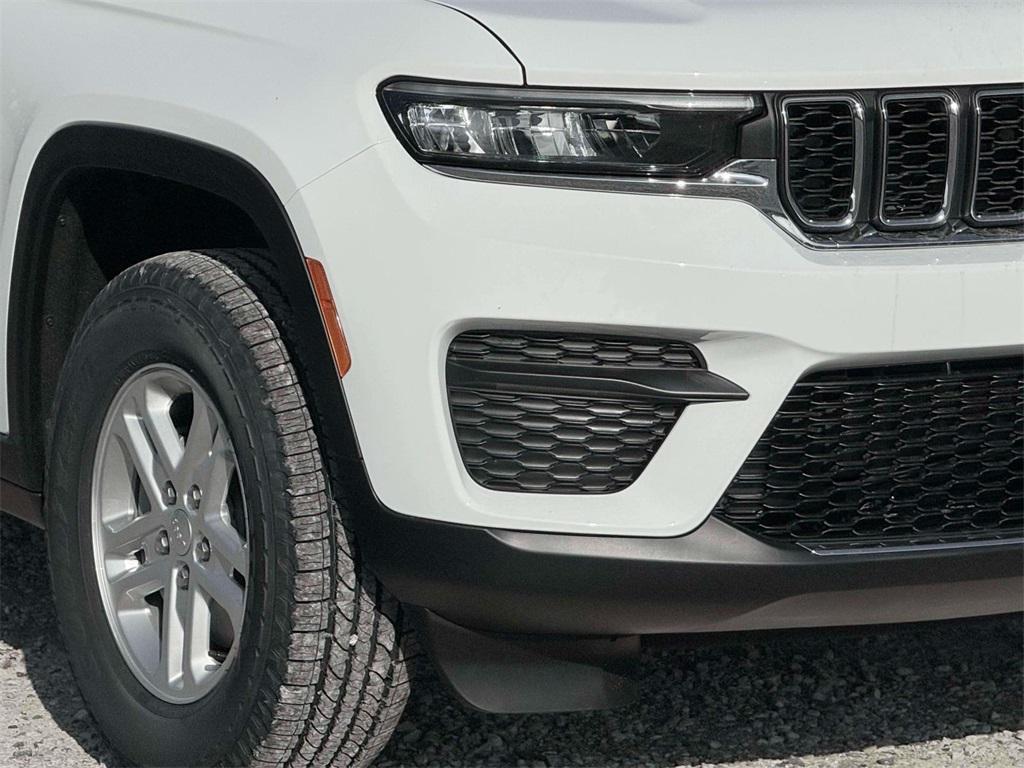new 2025 Jeep Grand Cherokee car, priced at $41,136