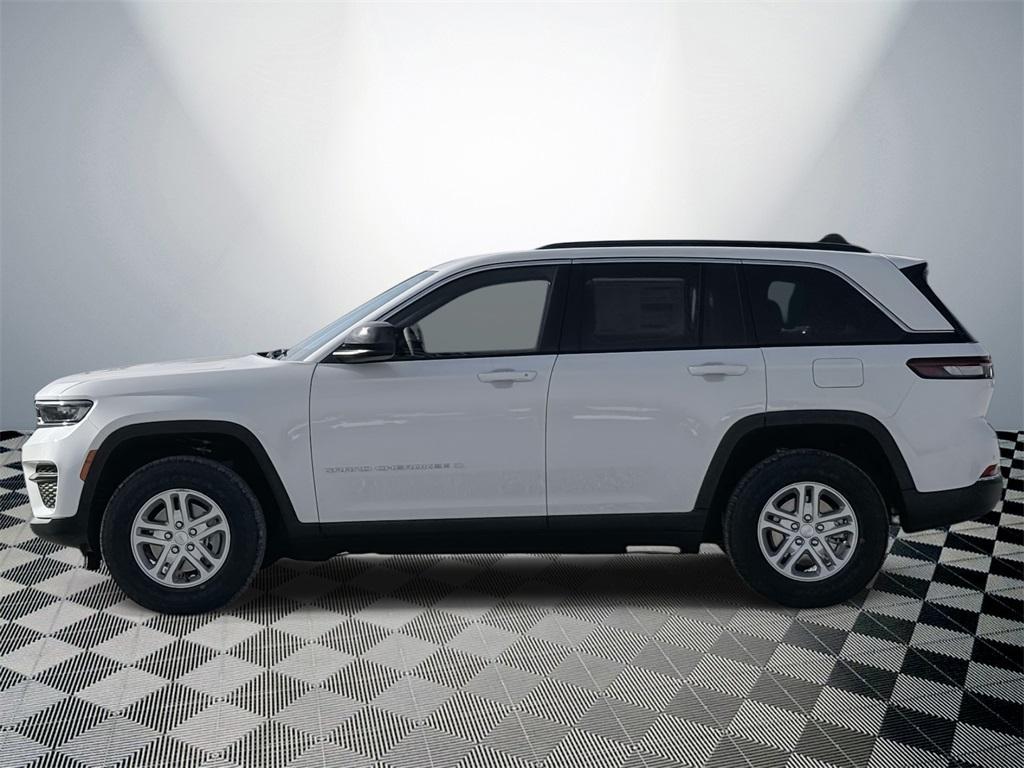 new 2025 Jeep Grand Cherokee car, priced at $41,136