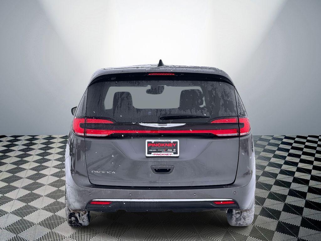 used 2023 Chrysler Pacifica car, priced at $21,000