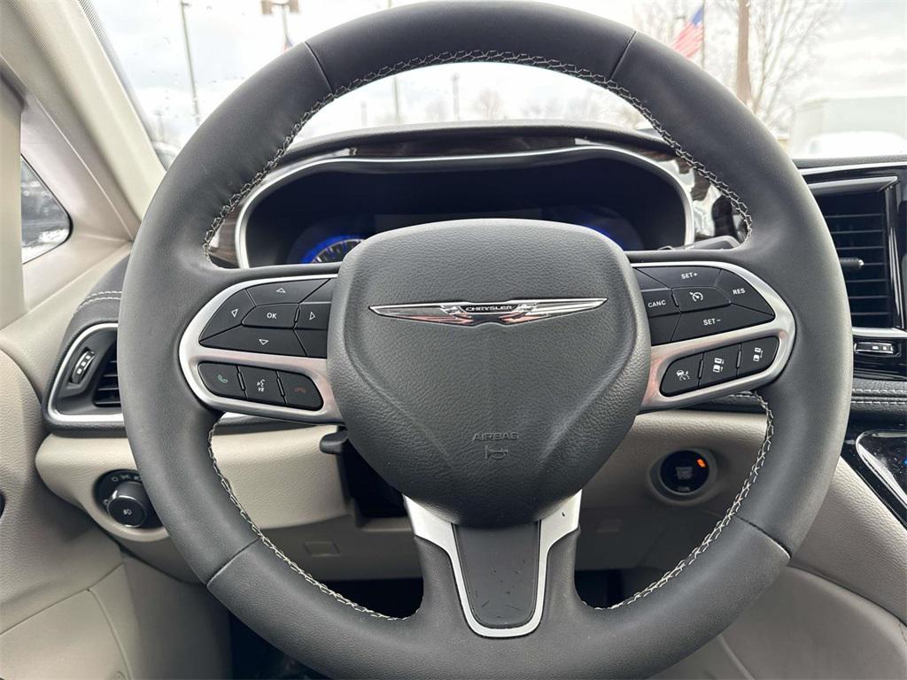used 2024 Chrysler Pacifica car, priced at $34,000