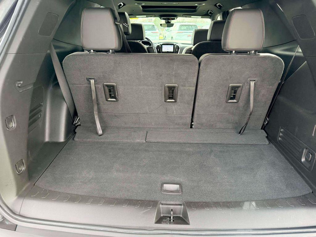 used 2023 Chevrolet Traverse car, priced at $29,799
