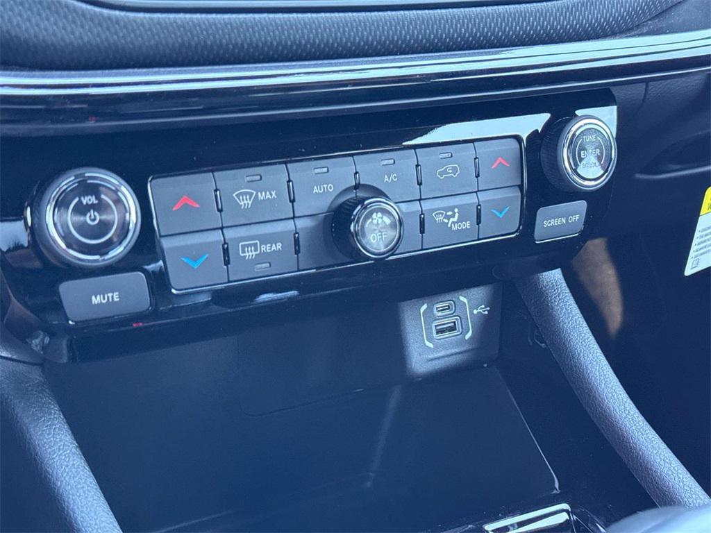 new 2026 Jeep Compass car, priced at $35,650