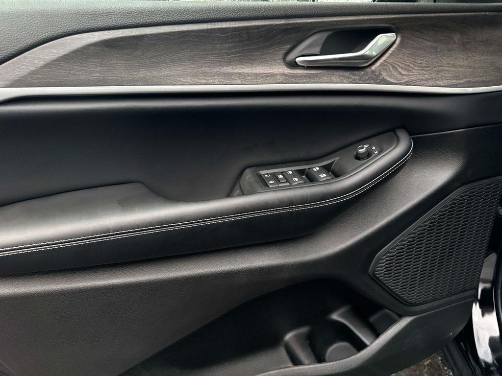 new 2026 Jeep Grand Cherokee car, priced at $45,848