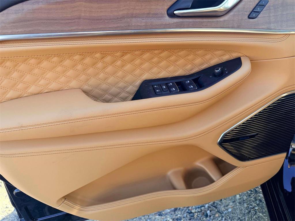 new 2025 Jeep Grand Cherokee car, priced at $63,000