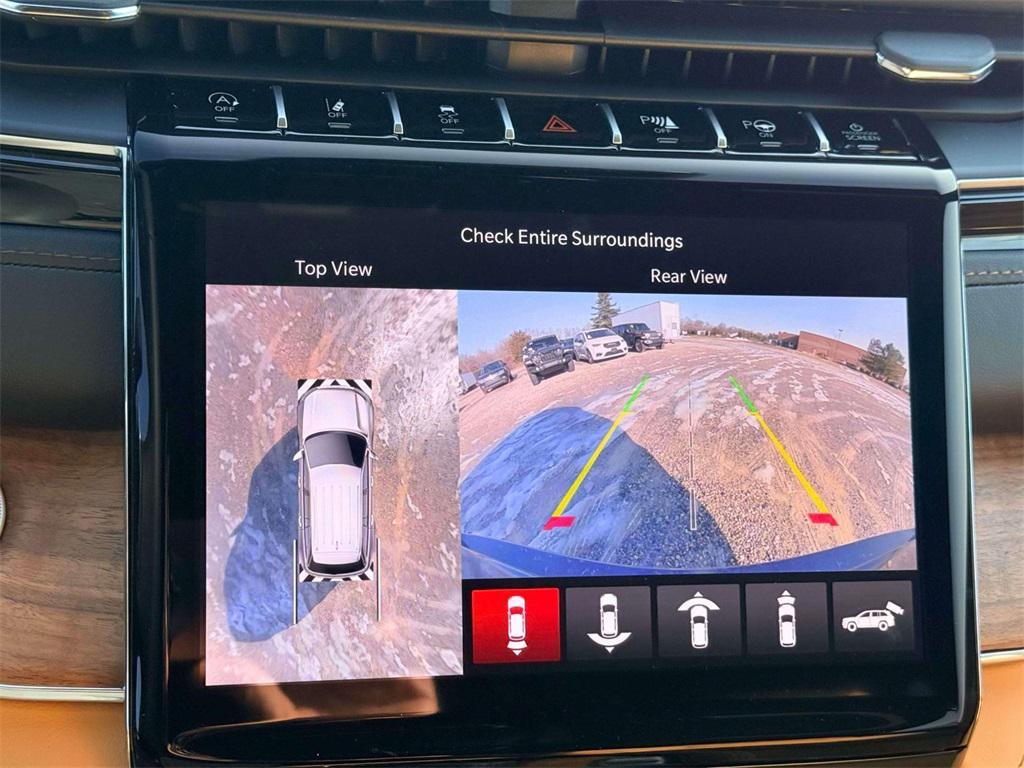 new 2025 Jeep Grand Cherokee car, priced at $63,000