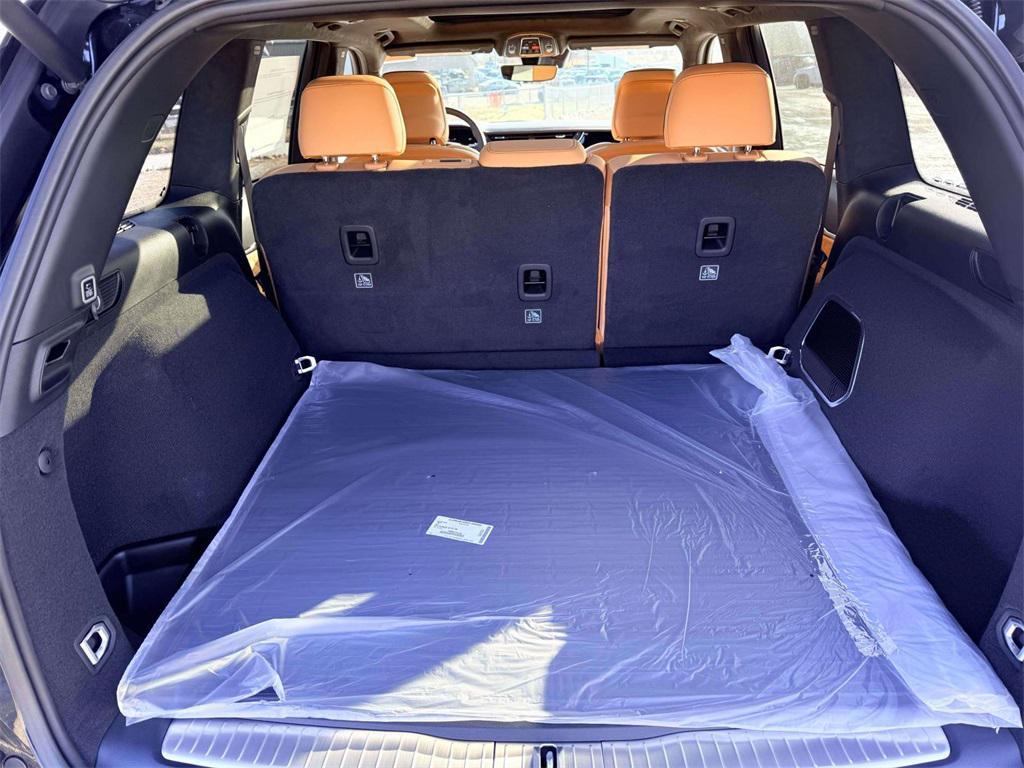 new 2025 Jeep Grand Cherokee car, priced at $63,000