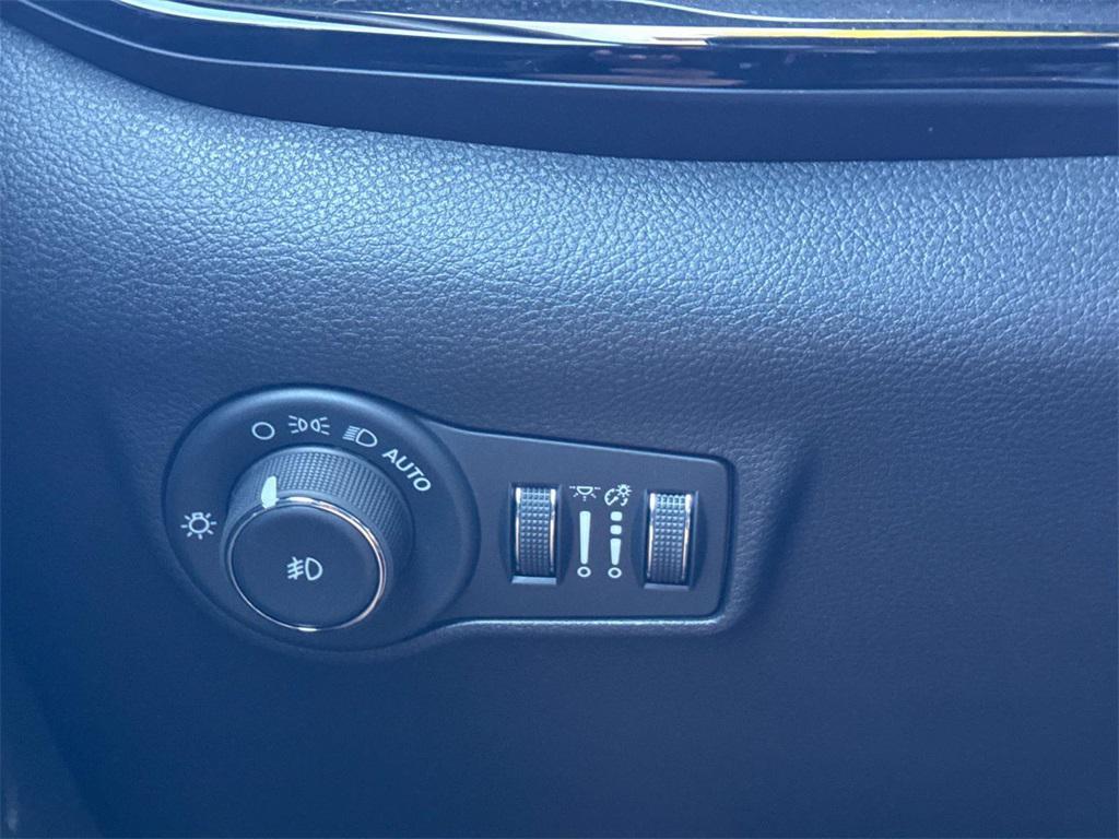 new 2026 Jeep Compass car, priced at $35,317