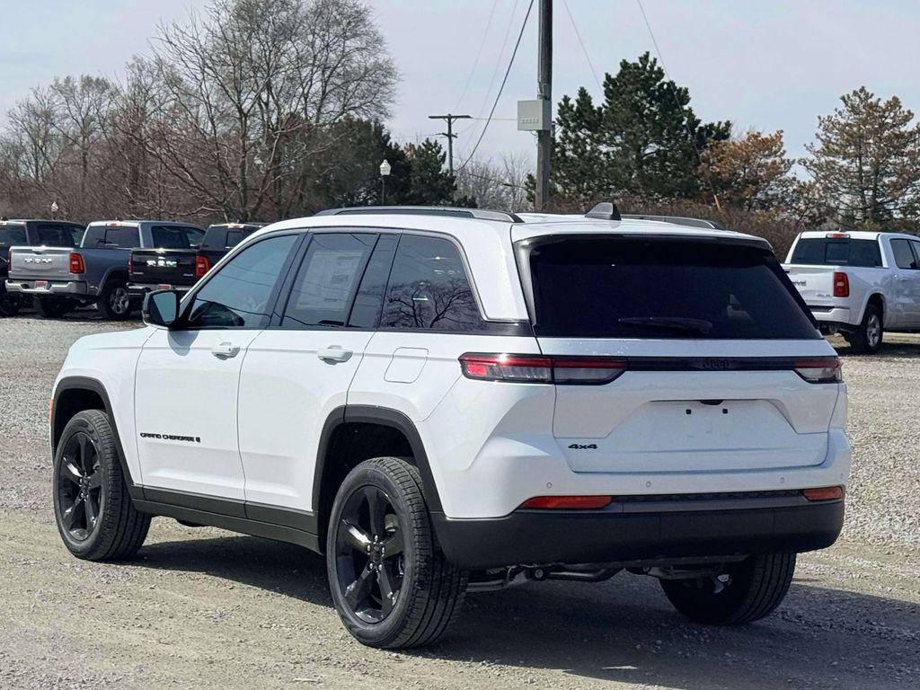 new 2026 Jeep Grand Cherokee car, priced at $50,934