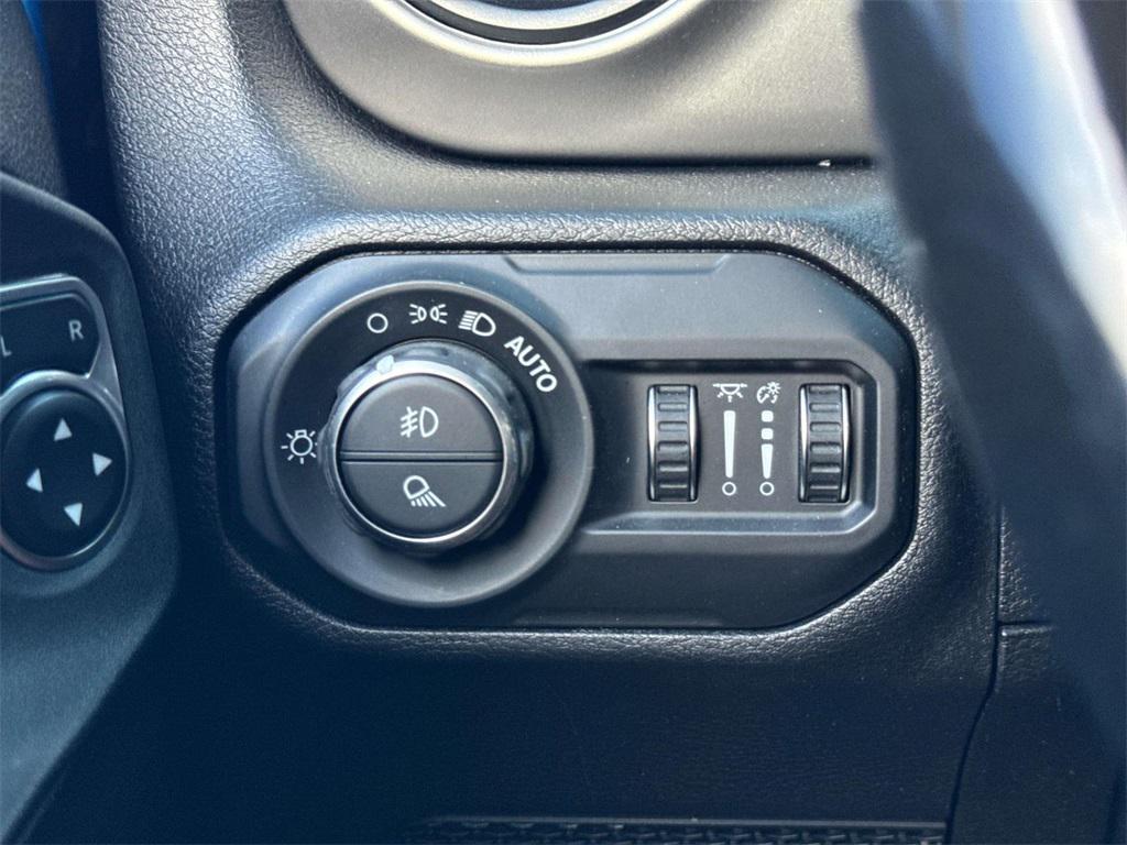 used 2021 Jeep Gladiator car, priced at $21,500