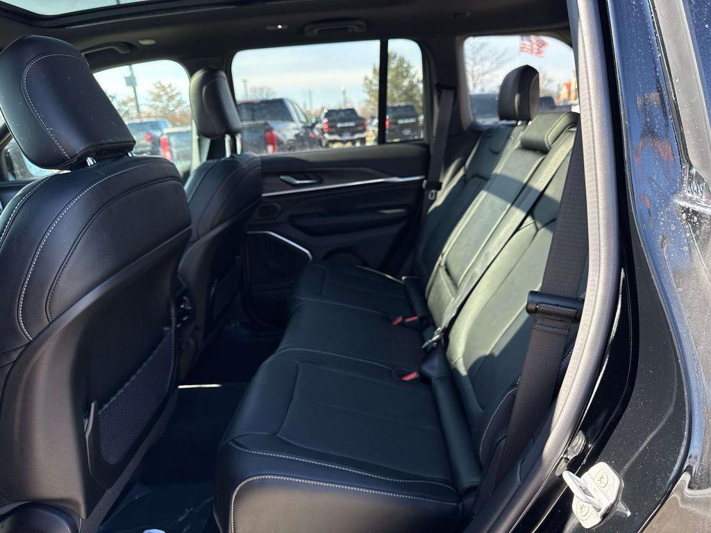new 2026 Jeep Grand Cherokee car, priced at $55,104