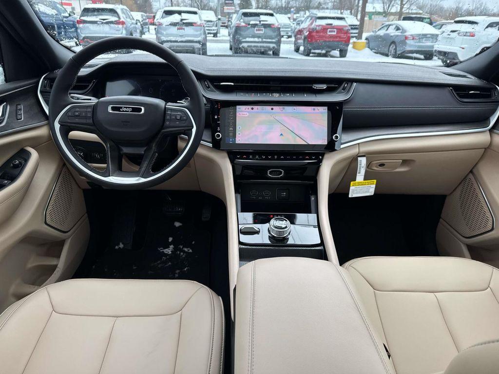 new 2026 Jeep Grand Cherokee car, priced at $52,104