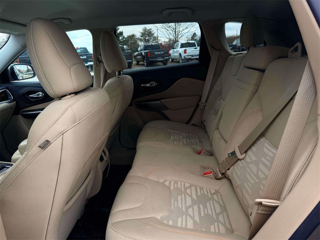 used 2019 Jeep Cherokee car, priced at $11,500