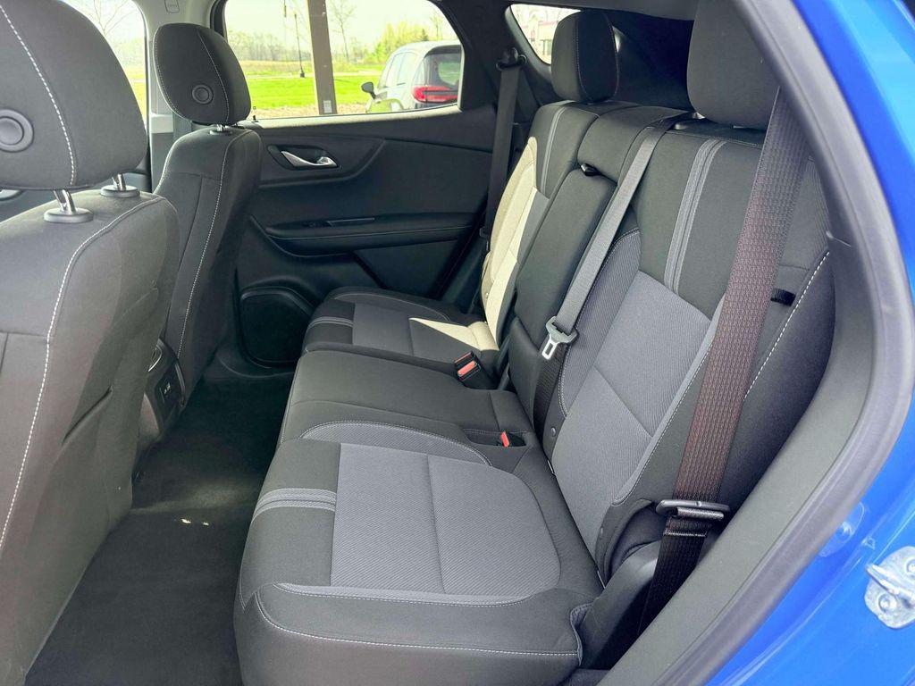 used 2025 Chevrolet Blazer car, priced at $26,299