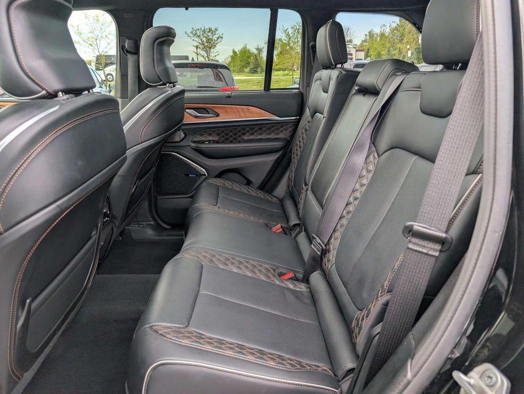 used 2022 Jeep Grand Cherokee car, priced at $34,799