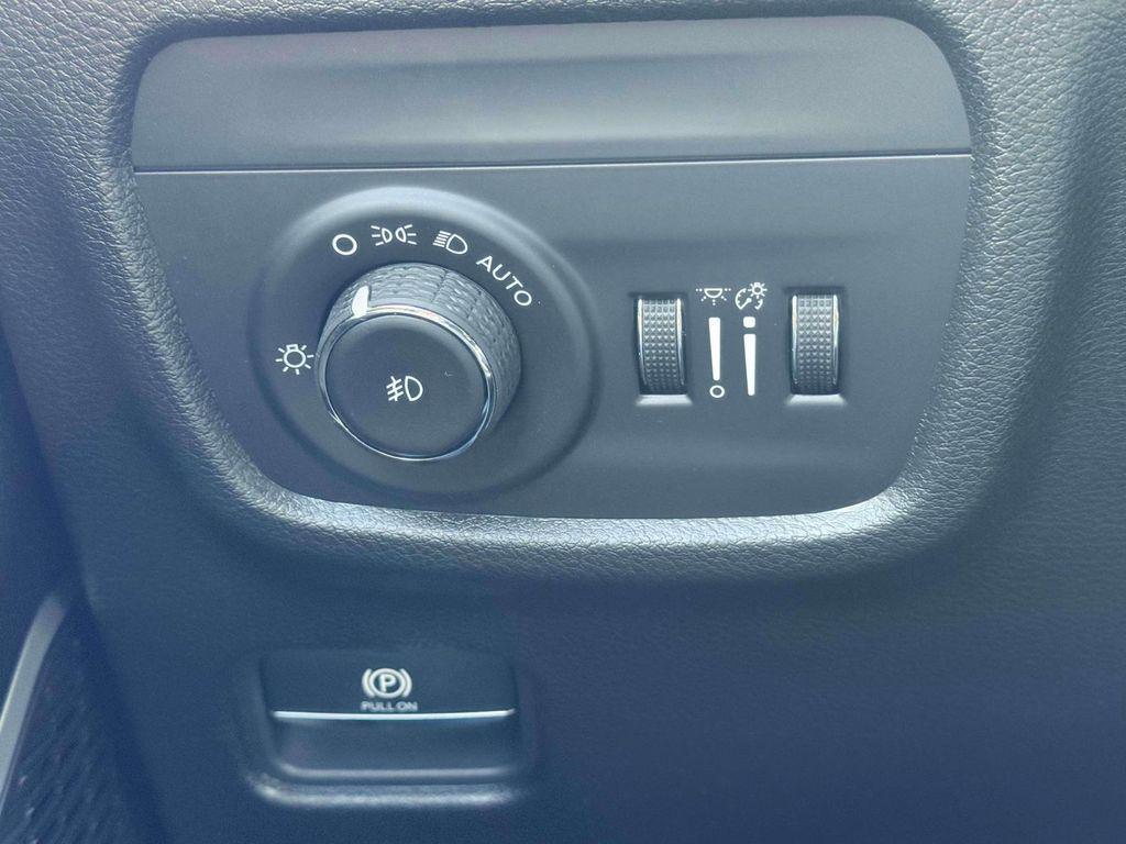 new 2026 Jeep Grand Cherokee car, priced at $50,934