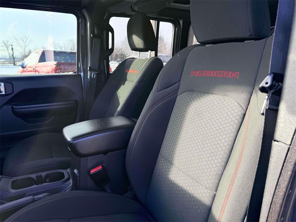 used 2021 Jeep Wrangler Unlimited car, priced at $33,000