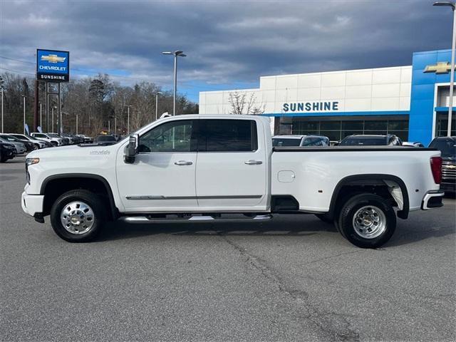 used 2024 Chevrolet Silverado 3500 car, priced at $72,670