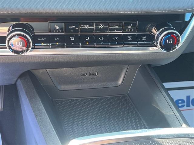 new 2026 Chevrolet Equinox car, priced at $34,181