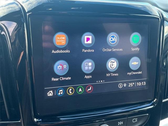 used 2022 Chevrolet Traverse car, priced at $31,570