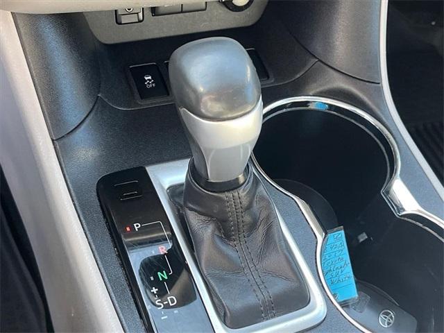 used 2017 Toyota Highlander car, priced at $17,999