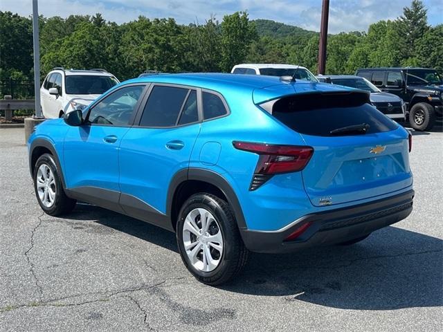 used 2025 Chevrolet Trax car, priced at $19,500
