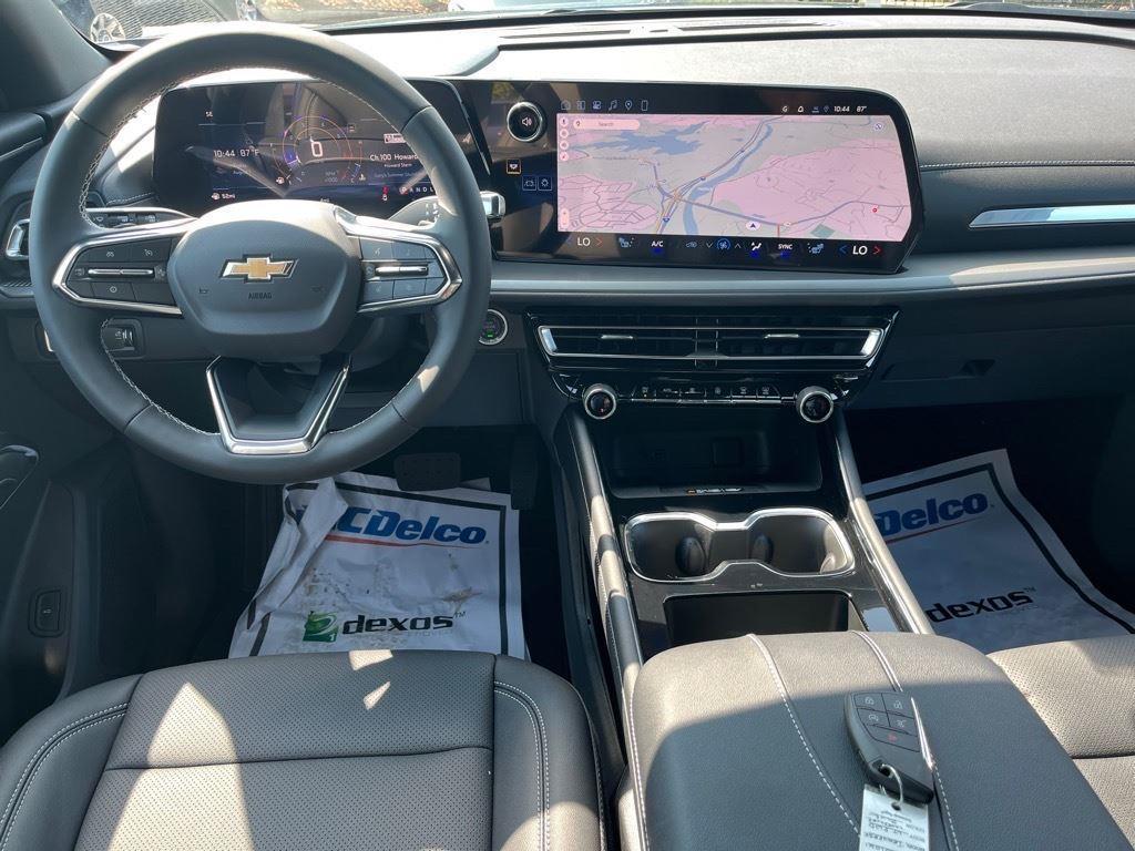 new 2026 Chevrolet Traverse car, priced at $43,207