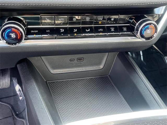 new 2026 Chevrolet Equinox car, priced at $35,701