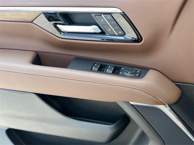 new 2025 Chevrolet Suburban car, priced at $94,078