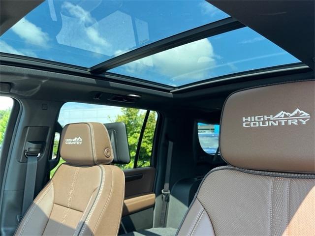 new 2025 Chevrolet Suburban car, priced at $94,078