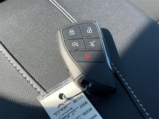 new 2025 Chevrolet Traverse car, priced at $49,808