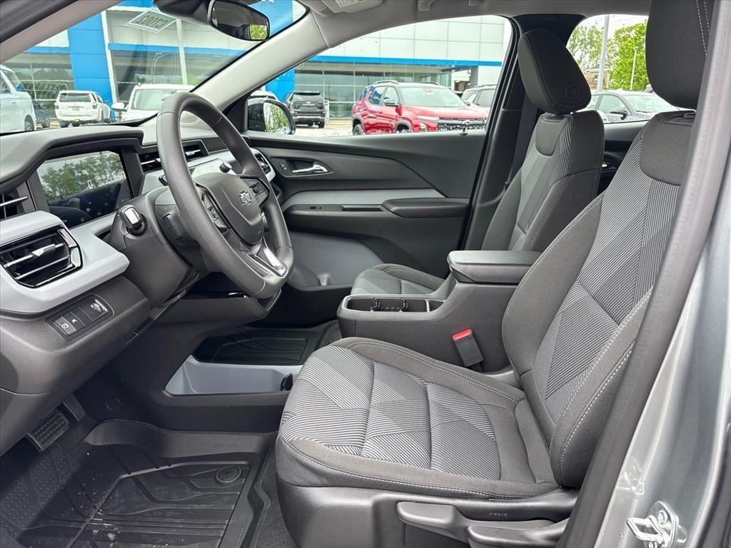 new 2027 Chevrolet Bolt car, priced at $30,384